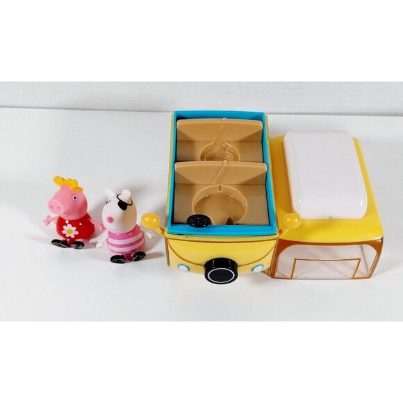 Peppa Pig Camper van & 2 Figures Toy Play Set - Picture 5 of 6